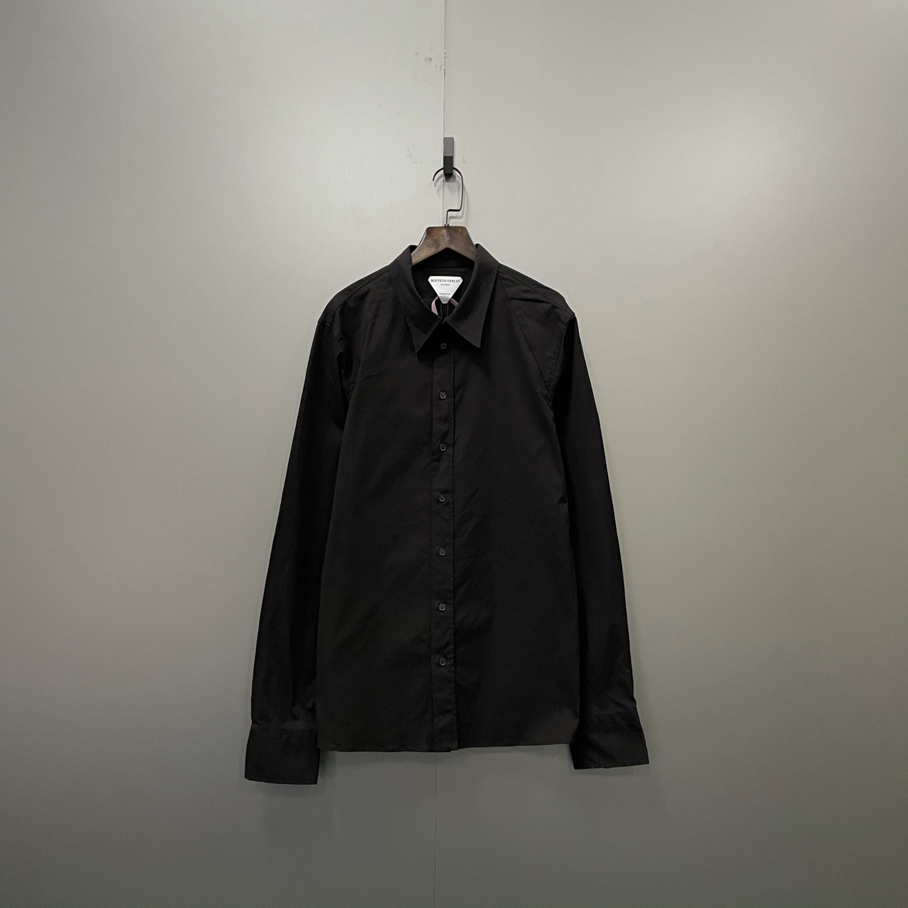 95新 BOTTEGA VENETA/葆蝶家 （jp）222 黑色长袖衬衫 39码