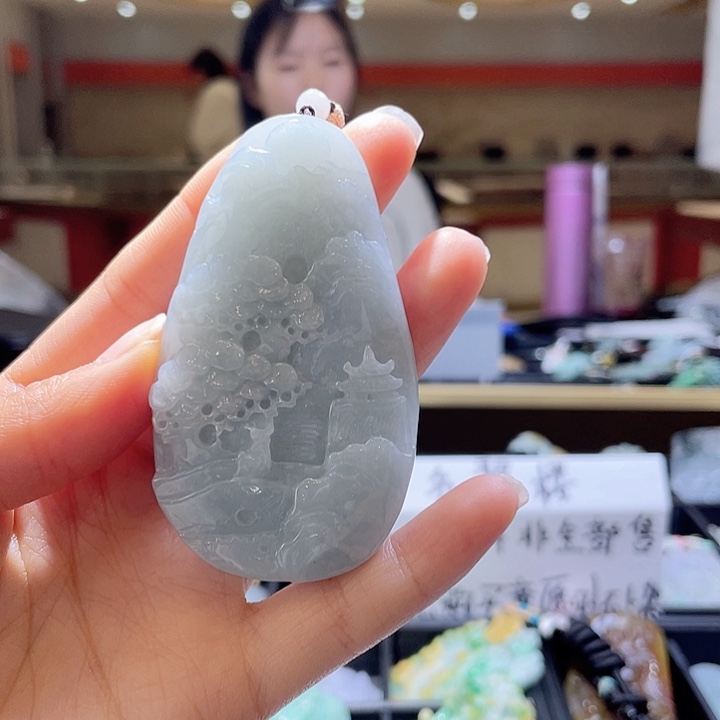 翡翠颈饰未镶嵌一个