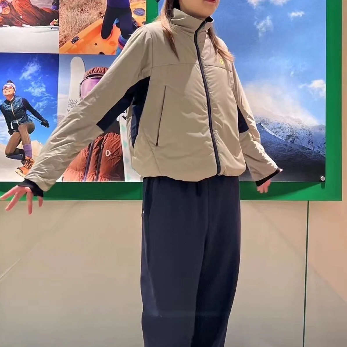 “安安轻盈”轻量防泼水双面穿冬款显瘦棉服外套