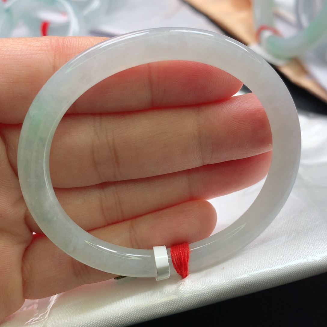 翡翠手镯未镶嵌贵妃54