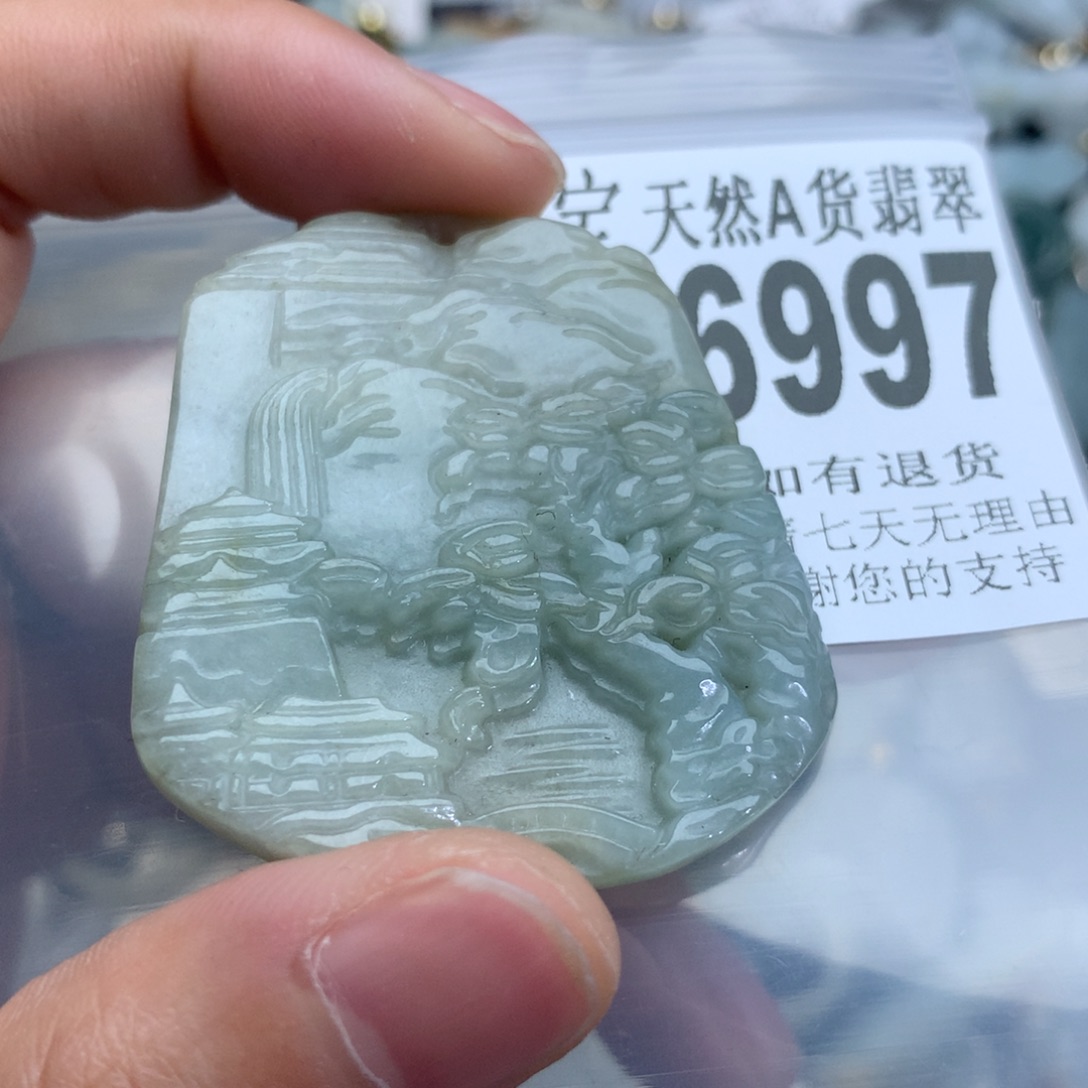 翡翠颈饰未镶嵌6997。