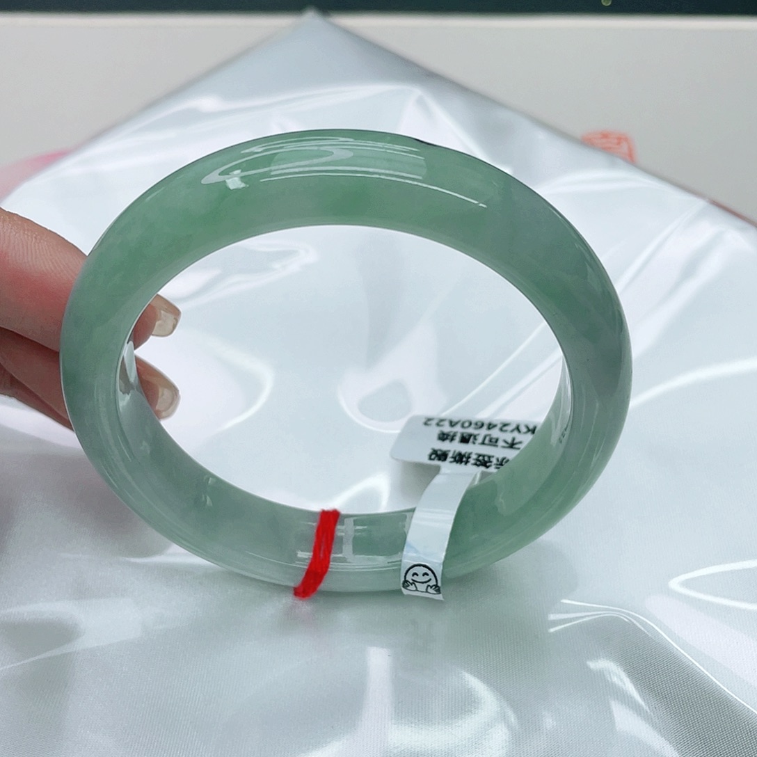 翡翠手镯未镶嵌正59.3