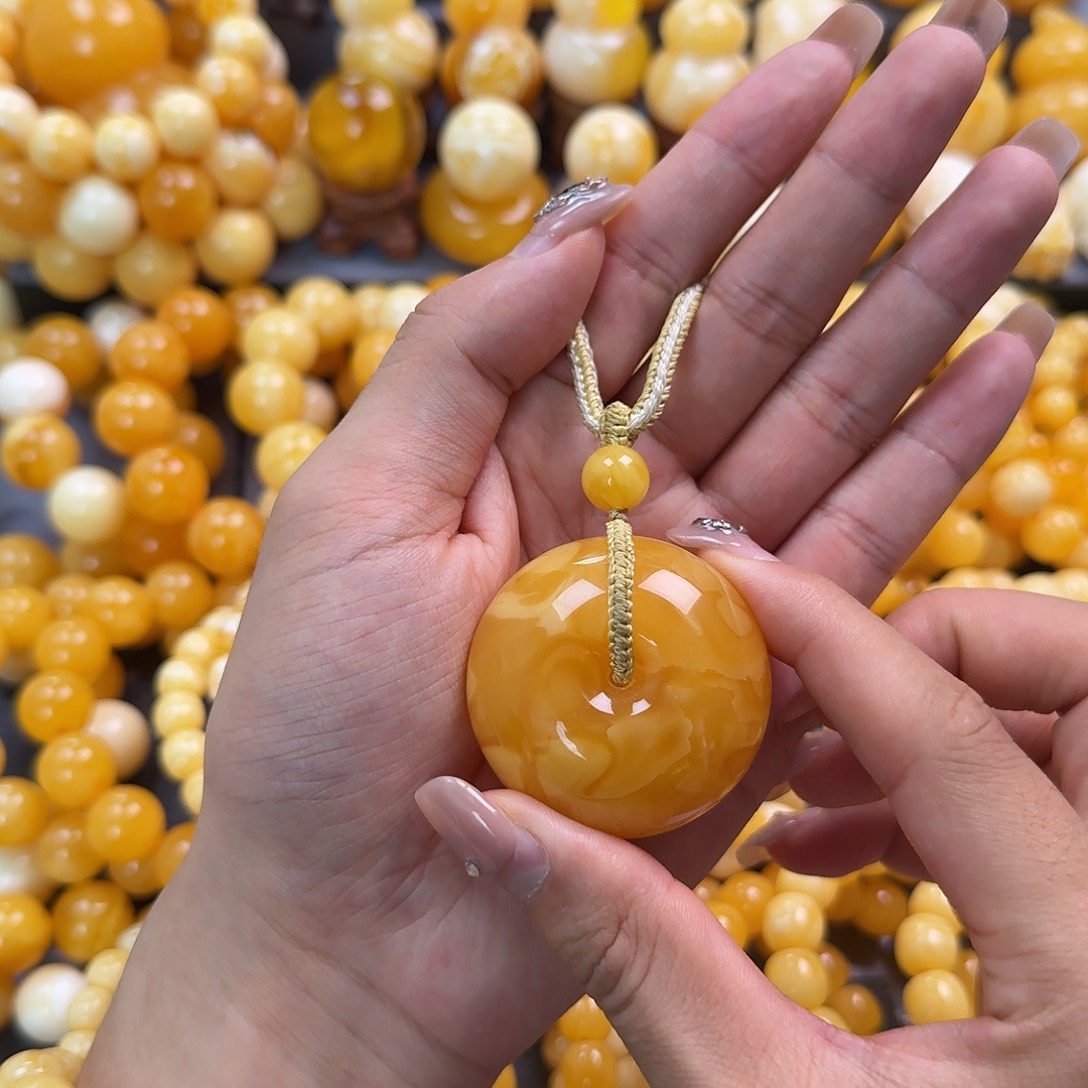 蜜蜡未镶嵌珠宝奇石35g