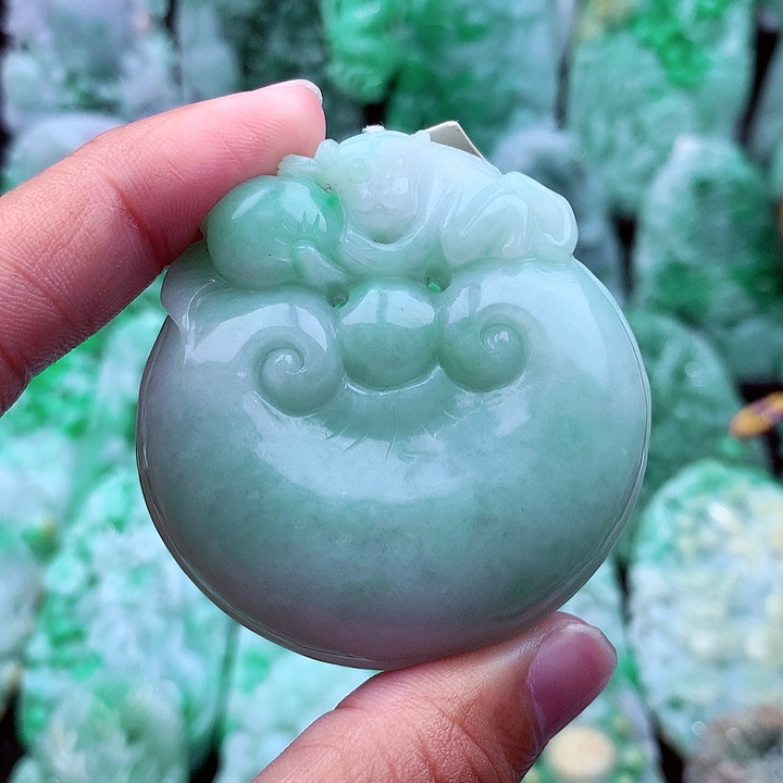 翡翠吊坠(不含链)未镶嵌