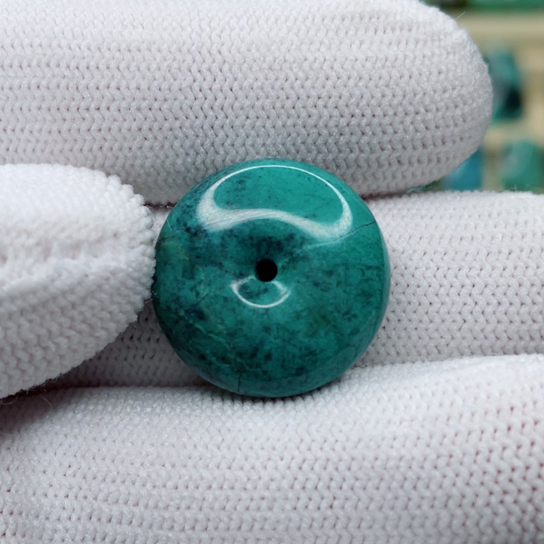 未镶嵌绿松石珠宝奇石