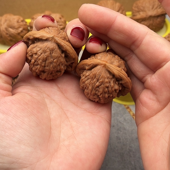 文玩核桃把件大红袍修42