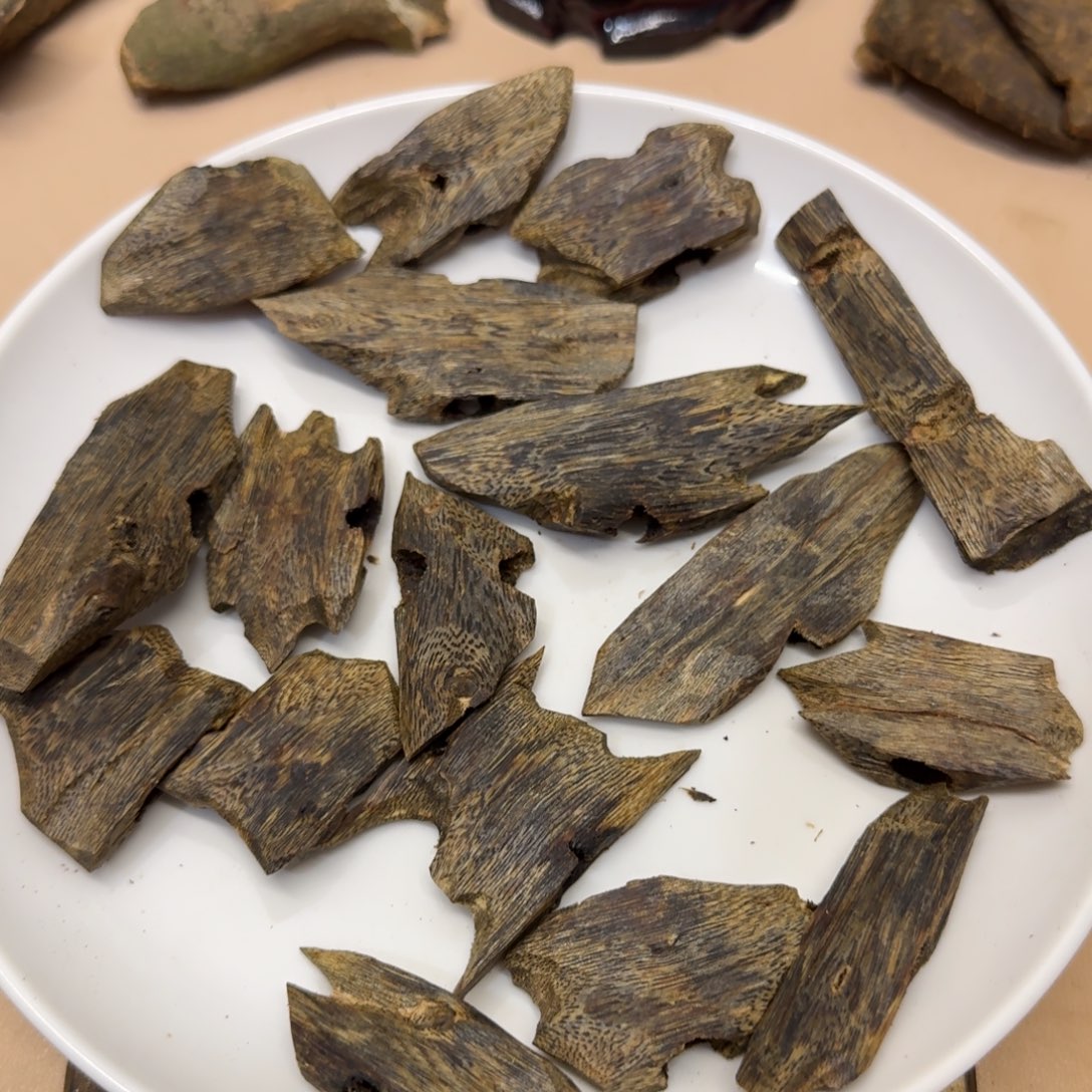 沉香沉香碎屑树心棋高油块料101克