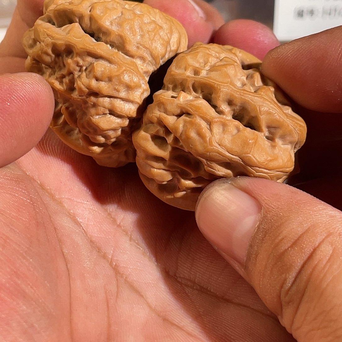 阅***栖吊坠文玩核桃1246