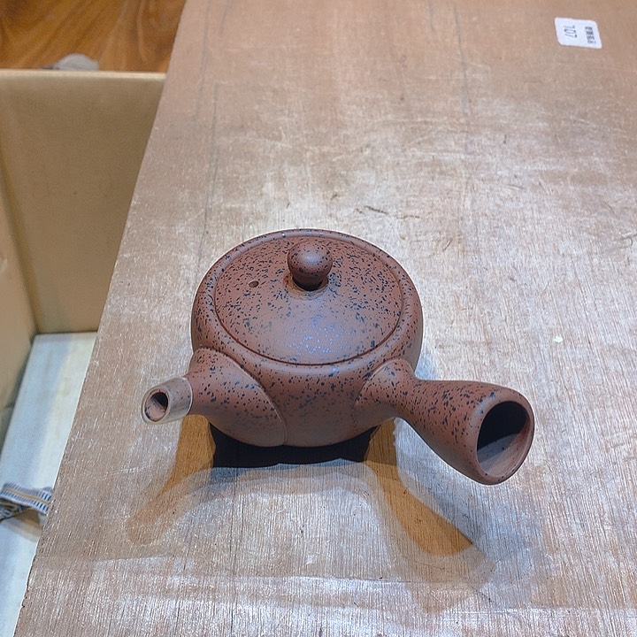 回流的速度快于空气的速度快