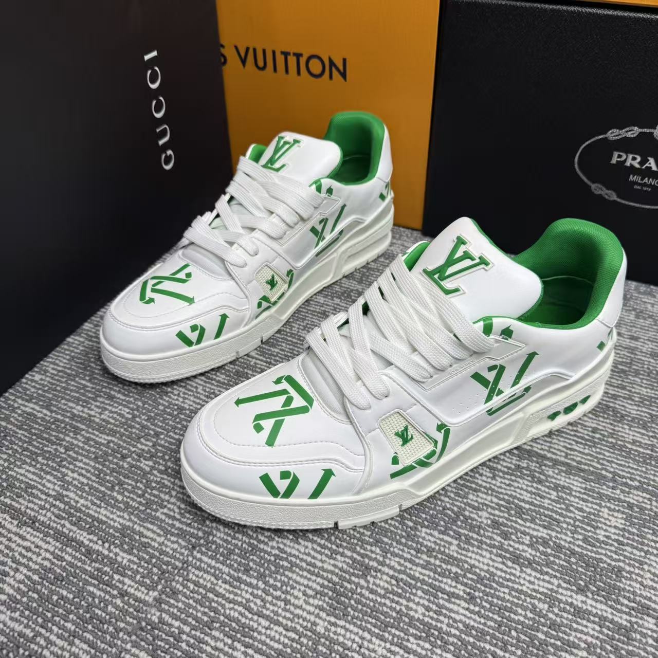 未使用 LouisVuitton/路易威登 白绿tr环保系列休闲鞋 42.5/全新