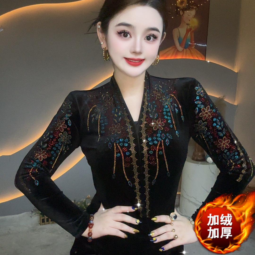 【烫钻花语】2025长袖休闲风新潮风烫钻女T恤网红时尚百搭打底衫