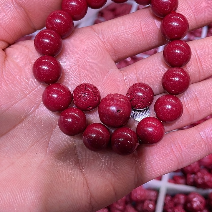 天然辰砂程****紫金砂12毫米光珠六字大日14毫米铜隔片