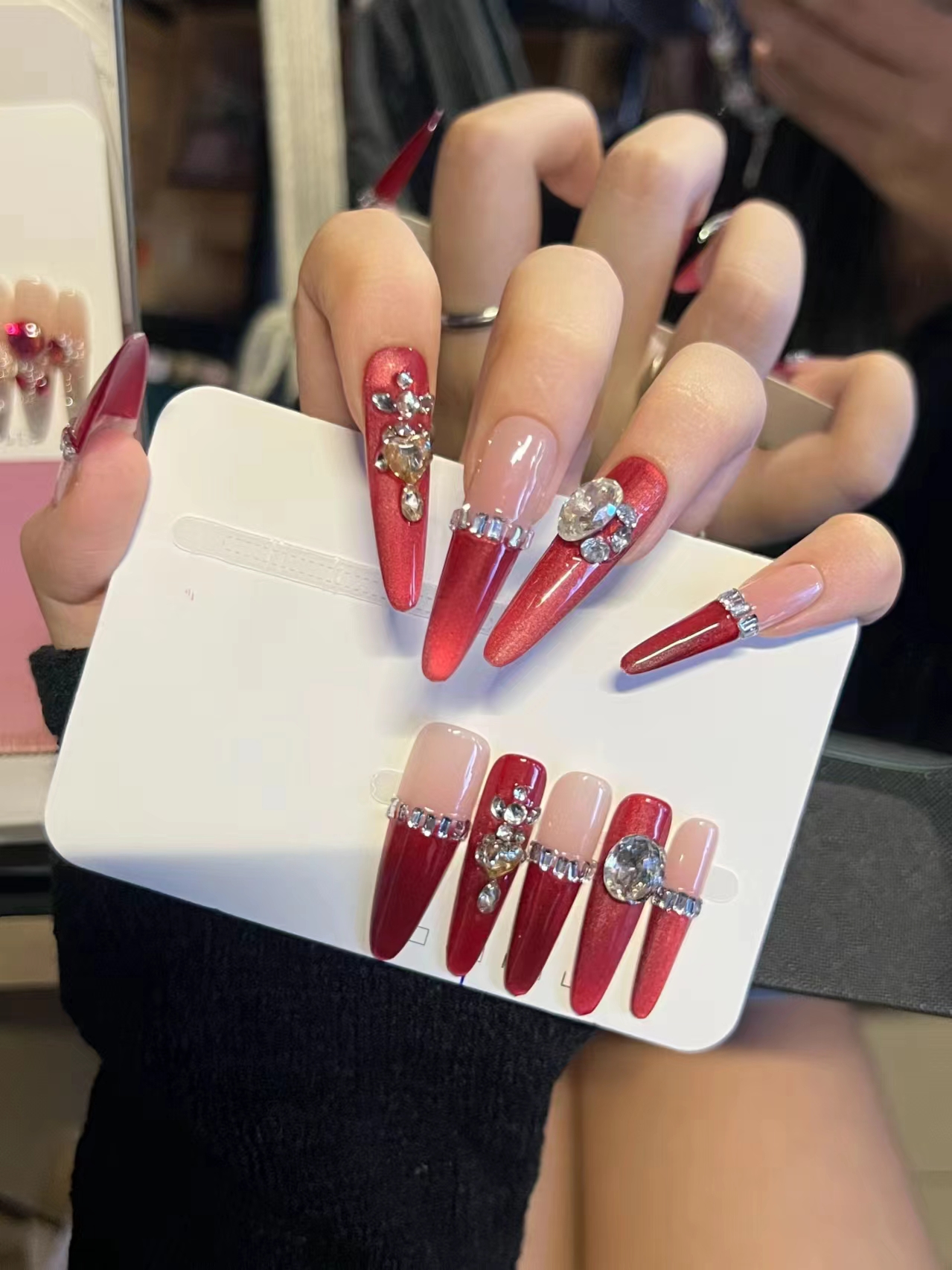 良子手工穿戴甲-法式猫眼美钻爆闪