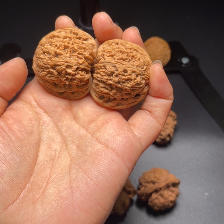 桃核吊坠北*～37球将脑袋煎有一点黄