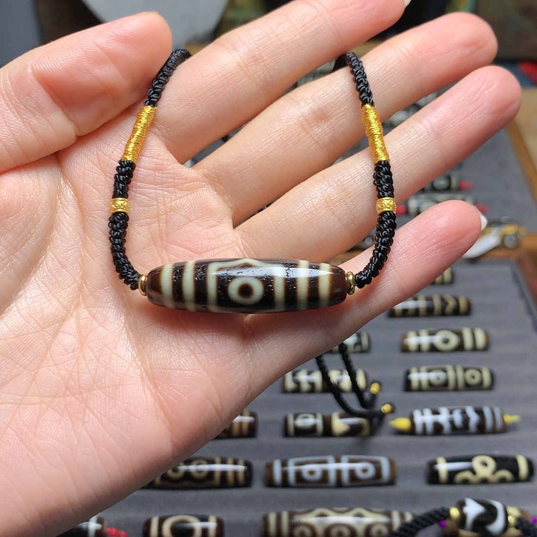 玛瑙/玉髓吊坠(赠链)未镶嵌我****?