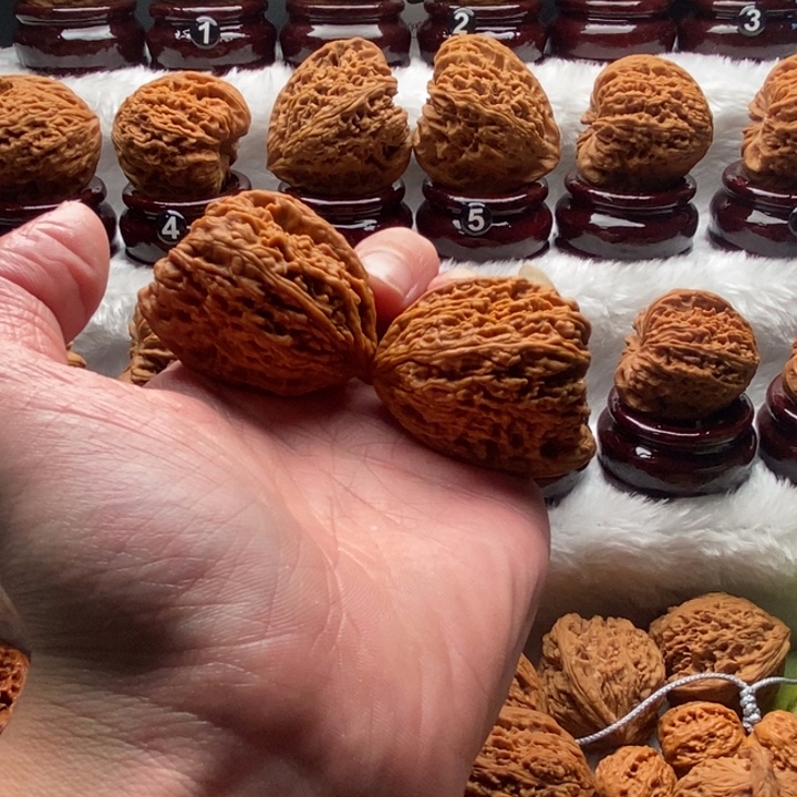 K***o文玩核桃吊坠南将石