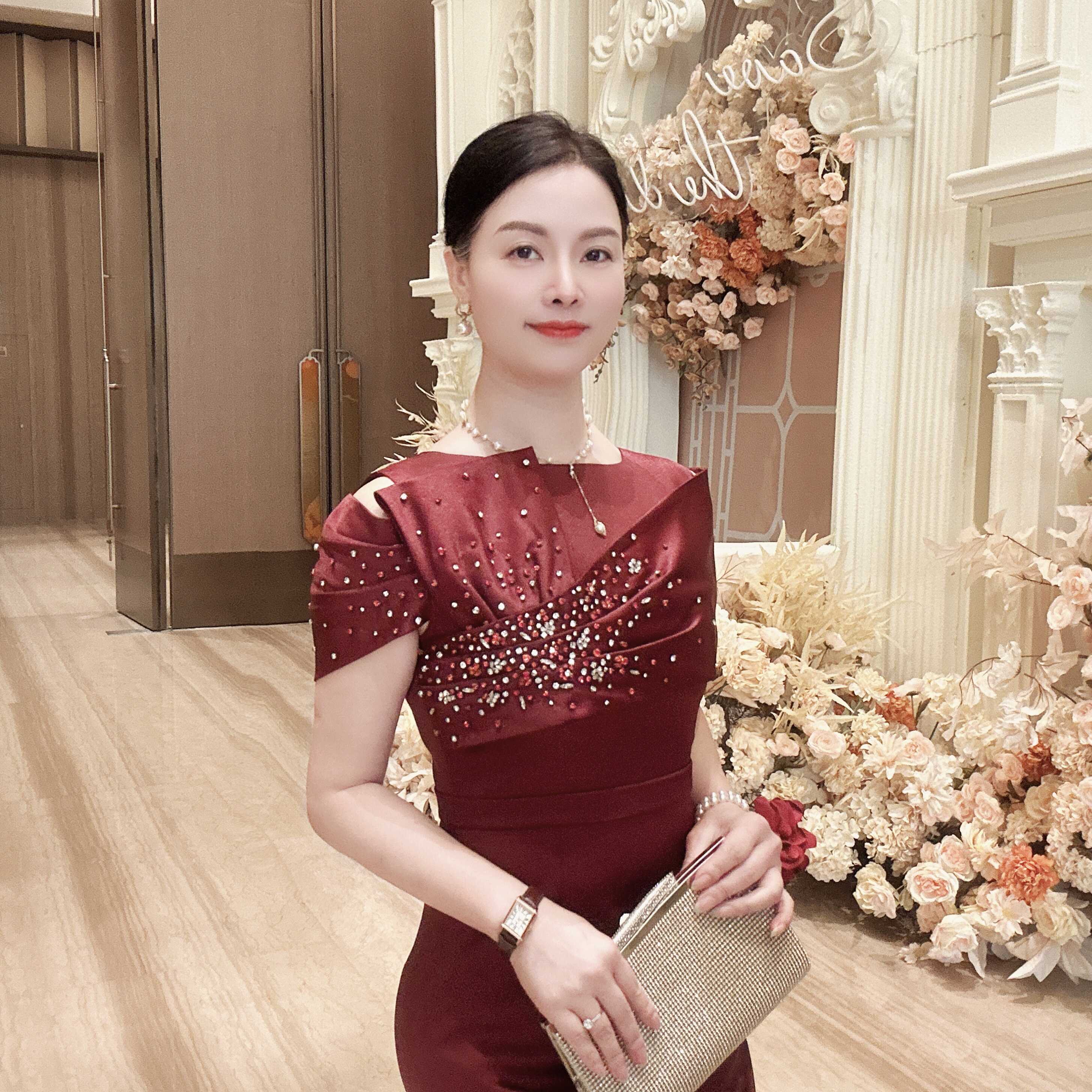 喜妃琳2006喜婆婆喜妈妈婚宴礼服 优雅年轻时尚减龄 重工钉钻鱼尾