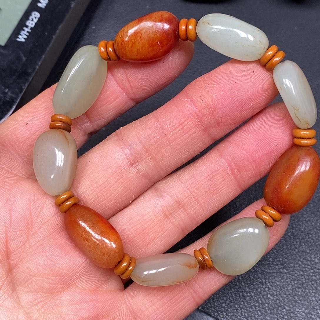 和田玉未镶嵌珠宝奇石