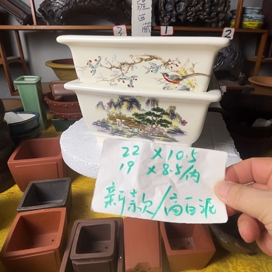 宜兴紫砂手工贴花