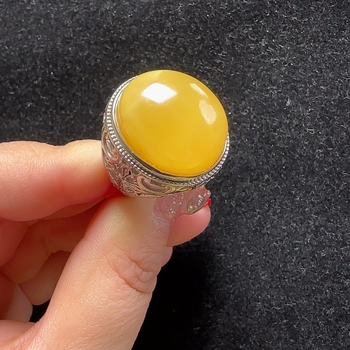 蜜蜡珠宝奇石未镶嵌