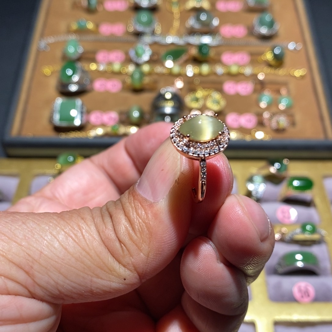 和田玉（碧玉）戒指未镶嵌