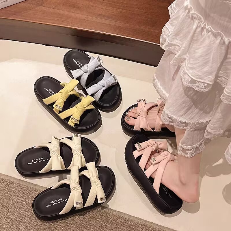 6369夏季2025女凉鞋平底一字扣凉鞋蝴蝶结百搭配裙子水钻拖鞋