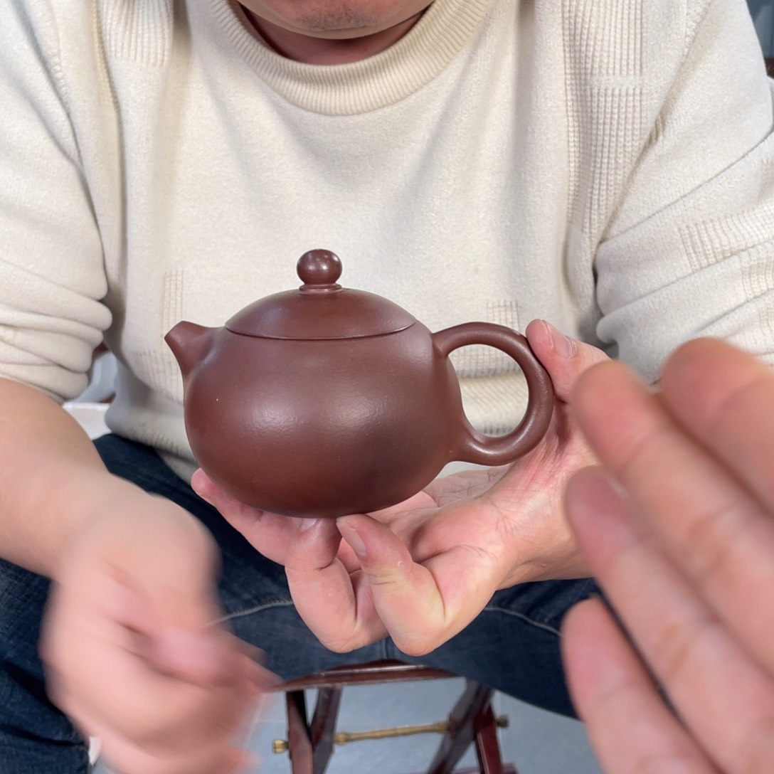 紫砂茶壶好想和她谈一下心