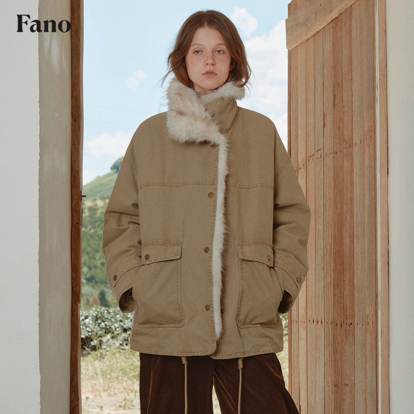 范洛 “水洗工装染尖毛”90白鸭绒派克羽绒服FQ25Y015推广