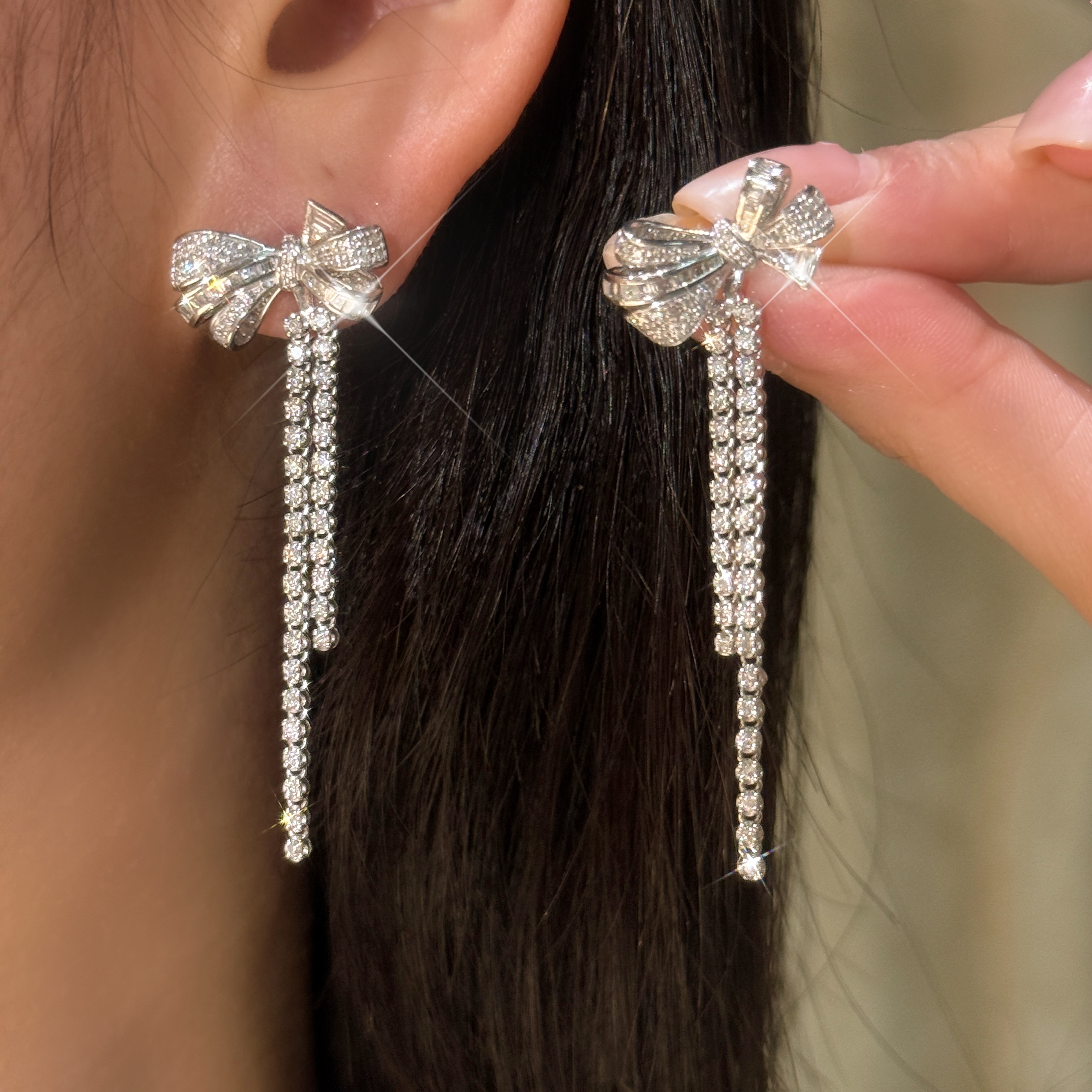 QANNA【流苏蝴蝶结】【两戴款】大钻重金时尚甜美简约钻石耳环耳钉AF