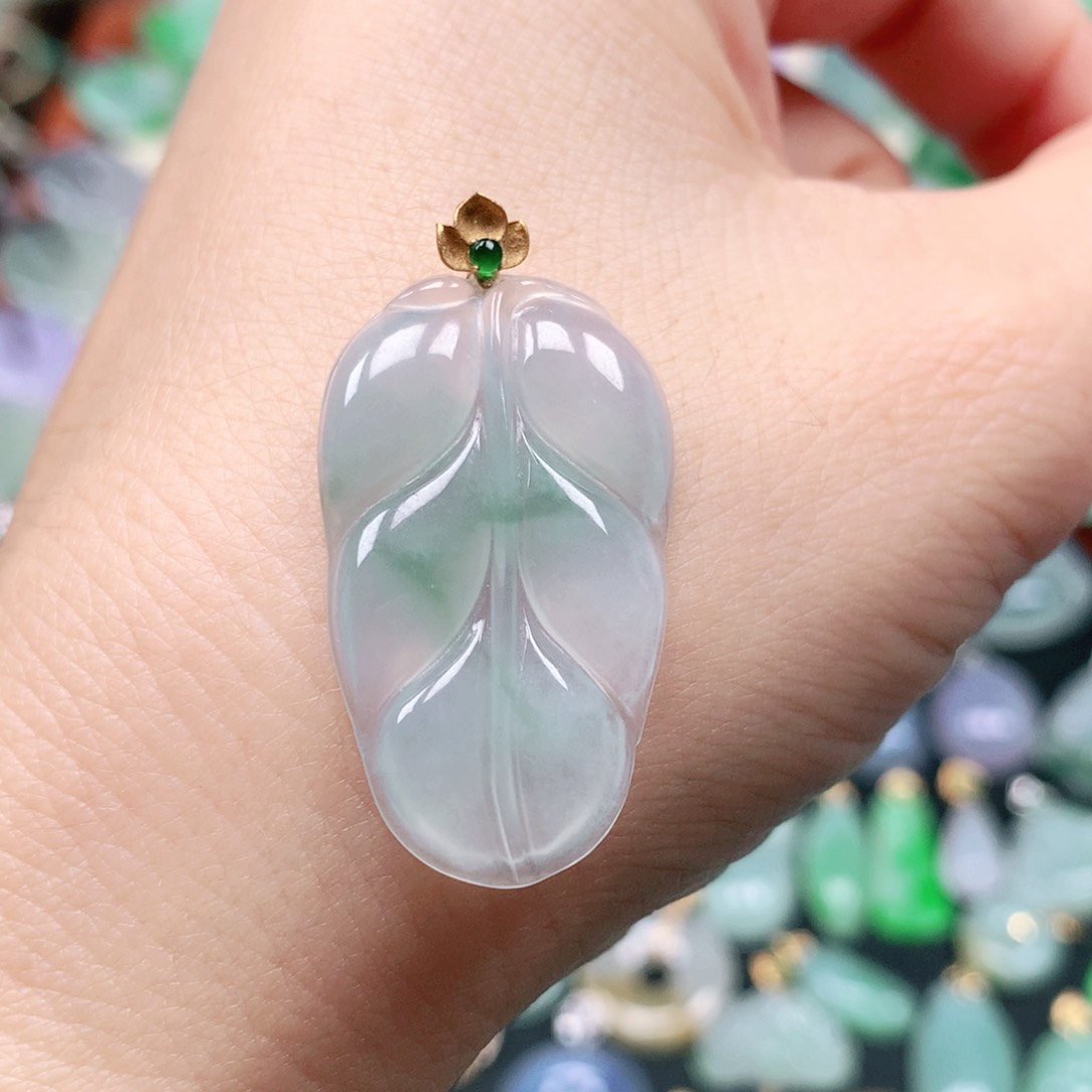 吊坠(不含链)18K金镶嵌翡翠