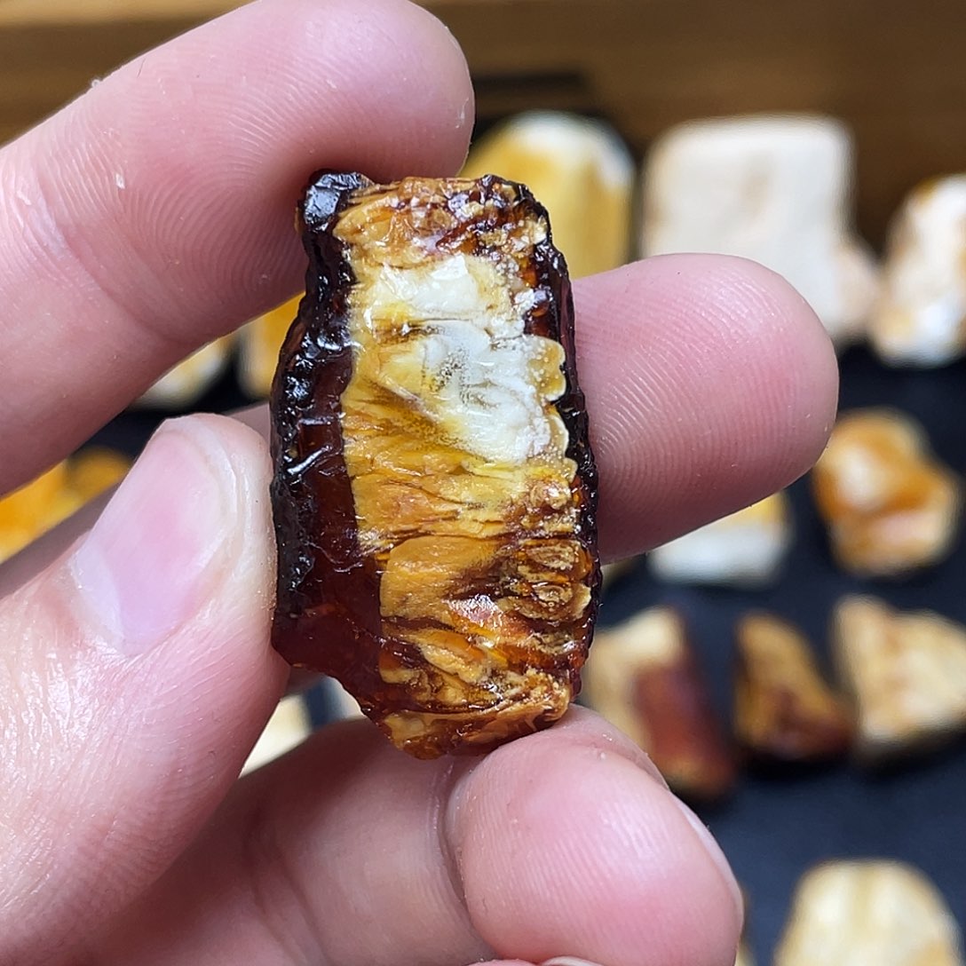 定制琥珀未镶嵌定制