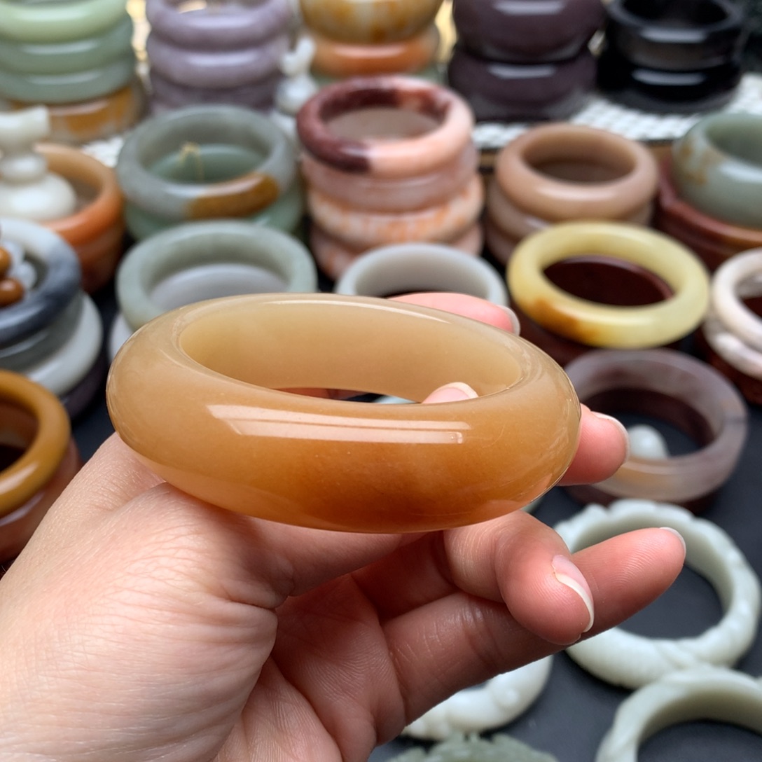 石英质玉手镯未镶嵌哎*呀