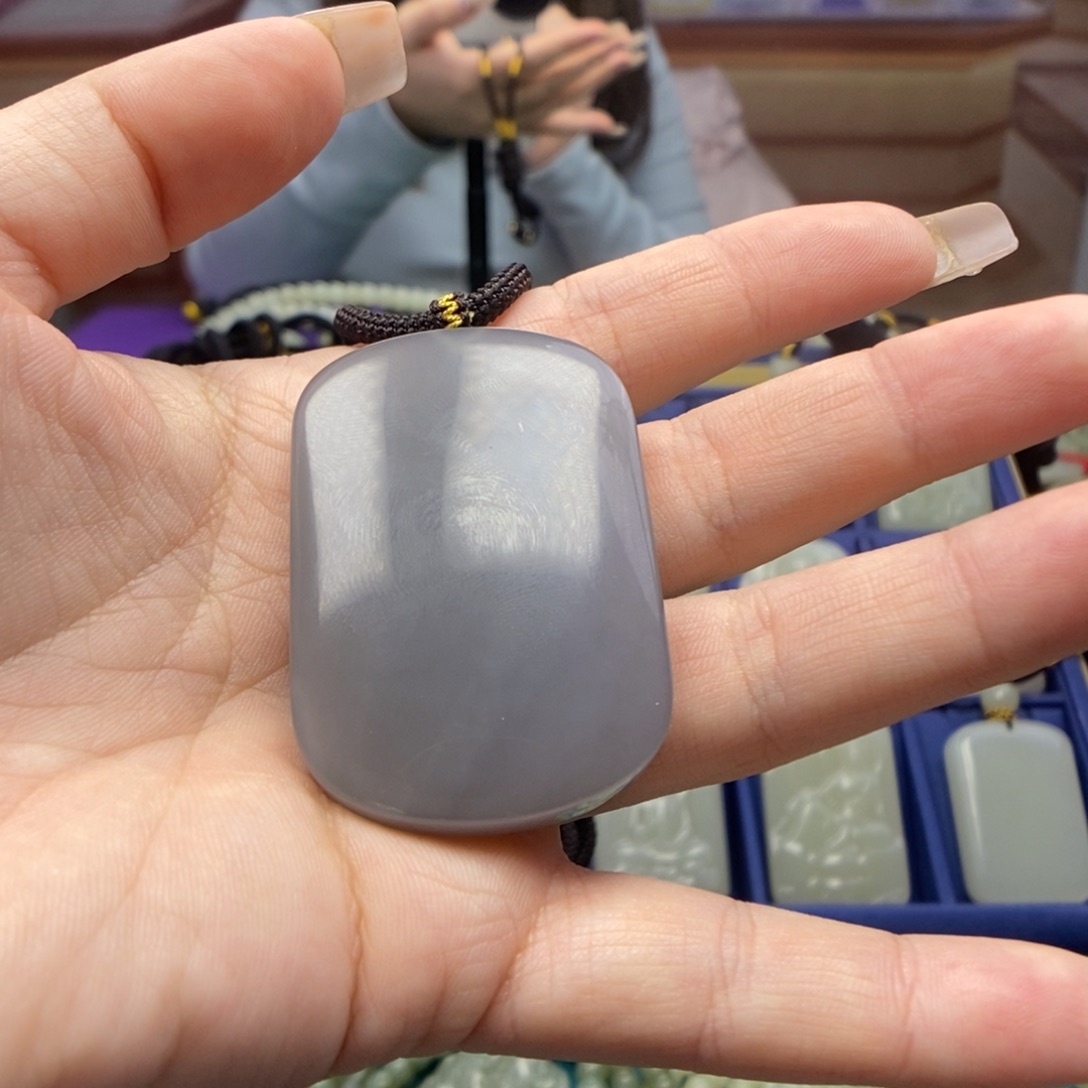 和田玉颈饰未镶嵌莫****妙