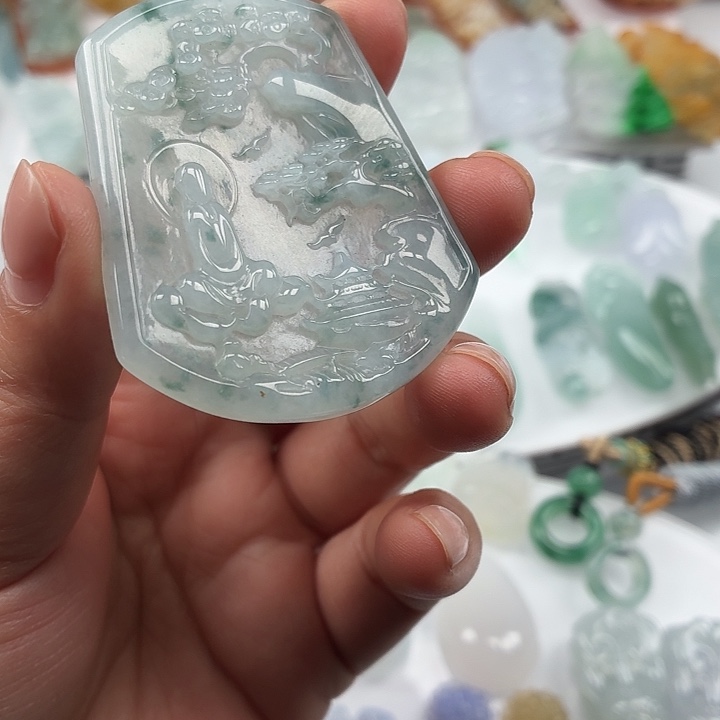 翡翠未镶嵌颈饰纯A