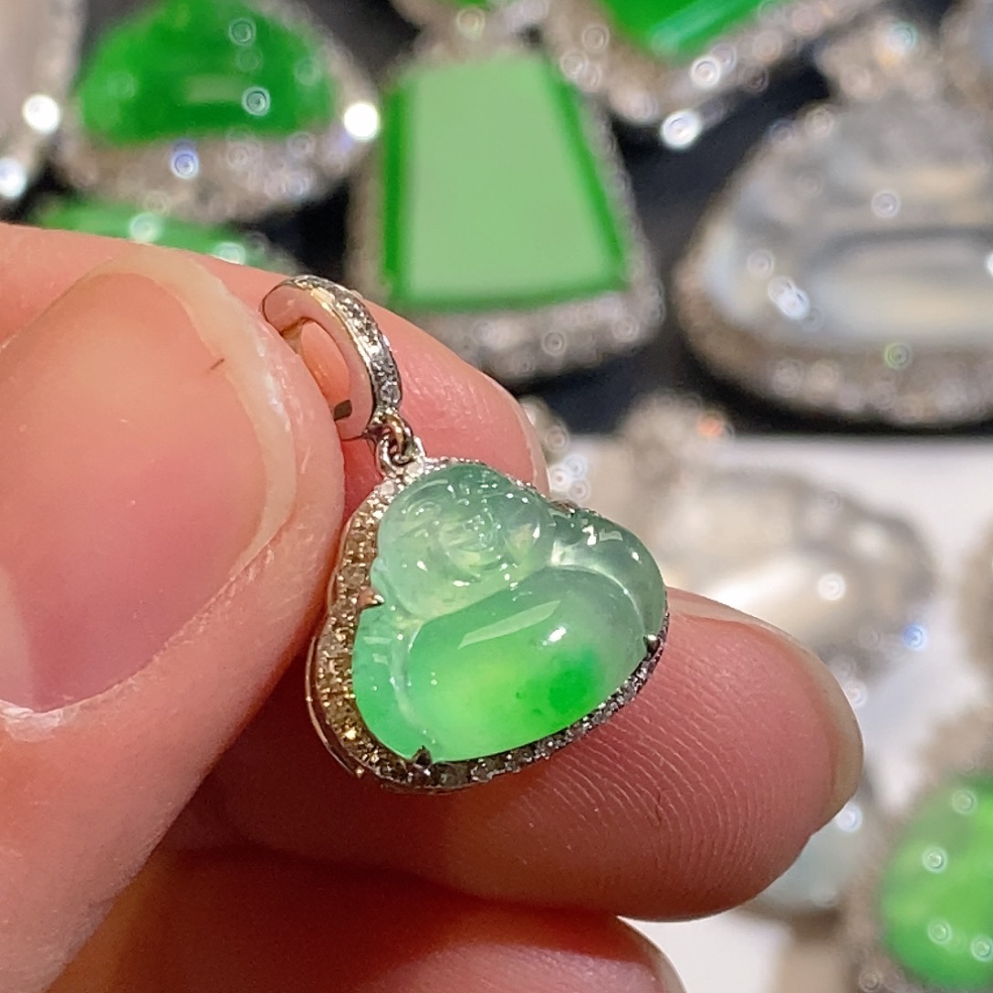 翡翠颈饰18K金镶嵌天然缅甸A货翡翠