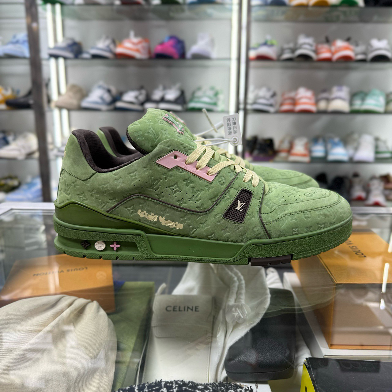 99新 LouisVuitton/路易威登 TRAINER 牛油果 尺码/UK12 YH16723