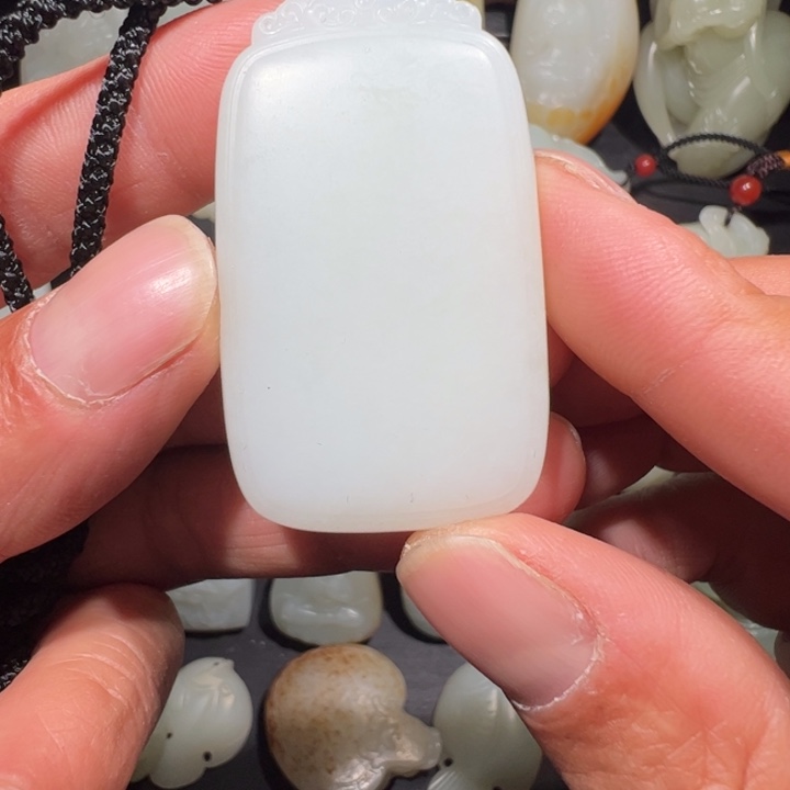 和田玉颈饰未镶嵌壹**厵