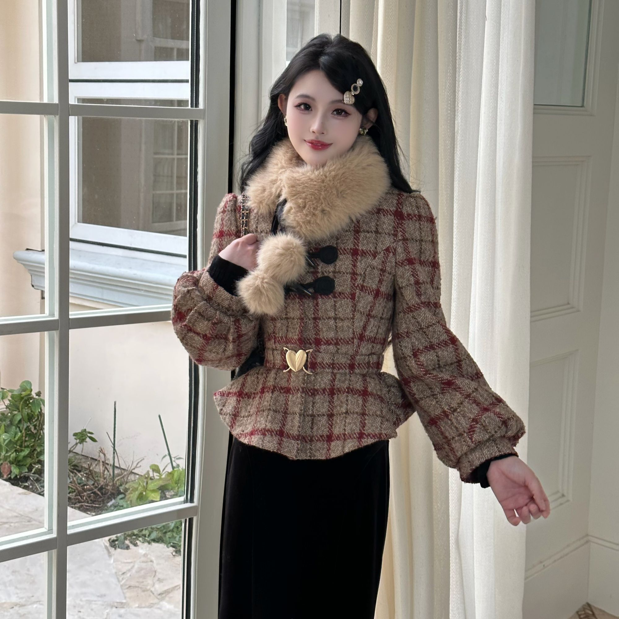 拉夏贝尔【宥金】25冬季新款时尚加厚保暖羽绒外套+半裙 00341 LDJ