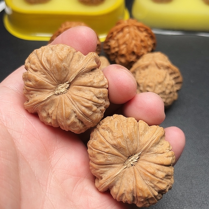 墨***-文玩核桃吊坠41南瓜D