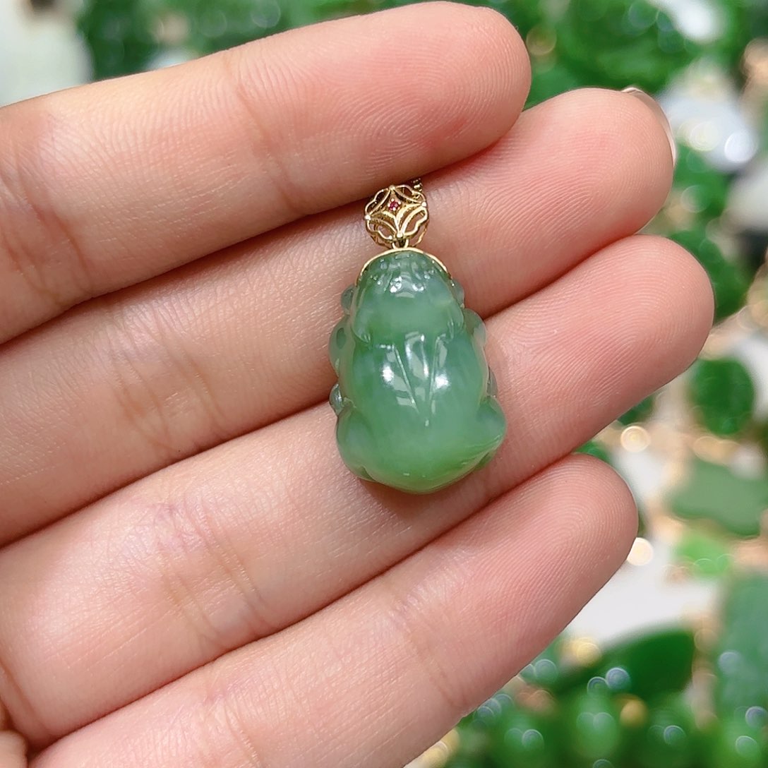 和田玉（碧玉）颈饰18K金镶嵌