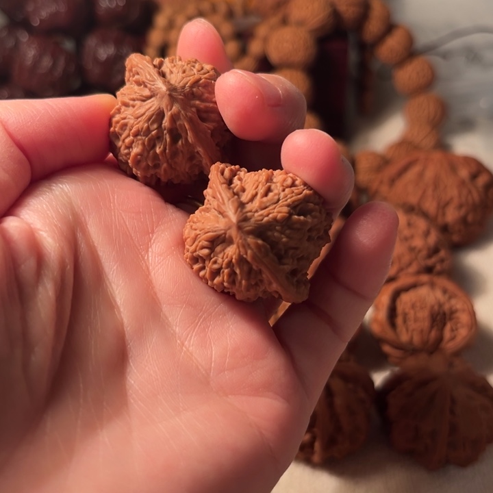 文玩核桃吊坠30.5是我