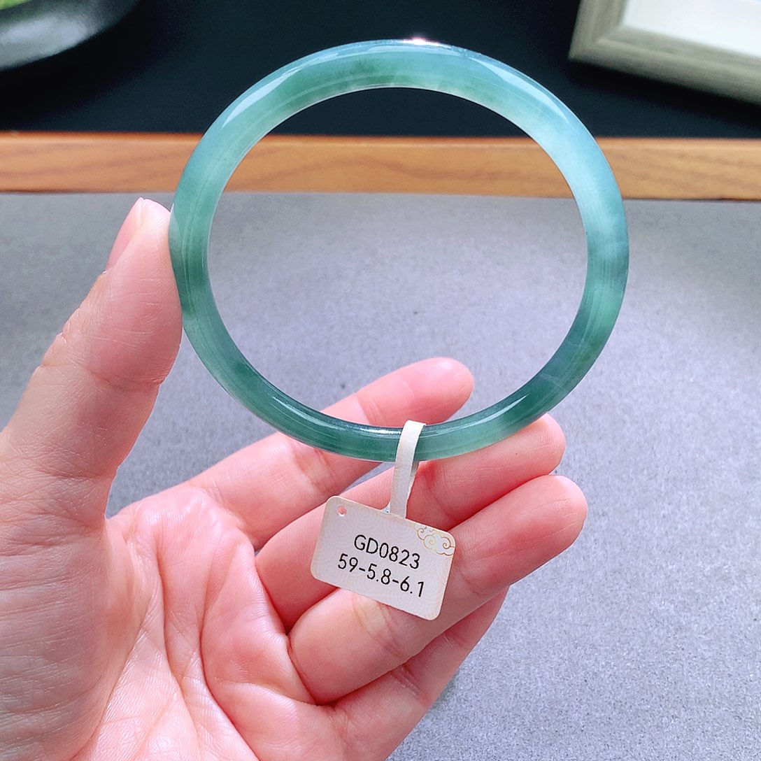 翡翠未镶嵌手镯天然翡翠手镯a货