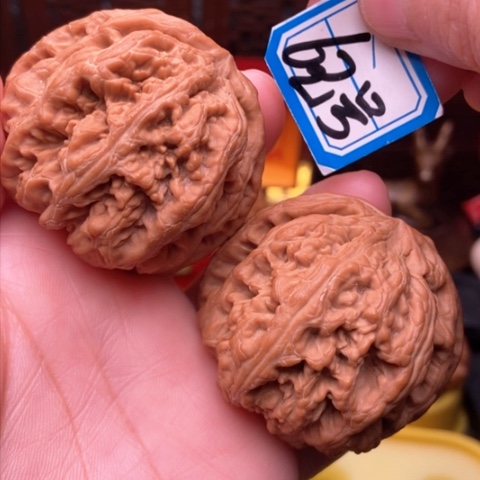 文玩核桃吊坠粗筋48