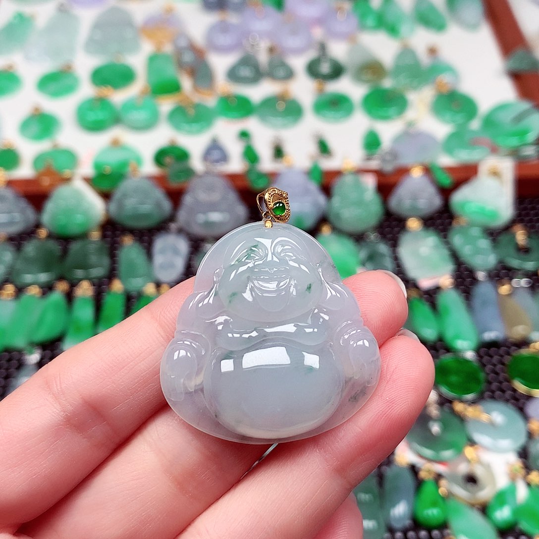 翡翠18K金镶嵌颈饰