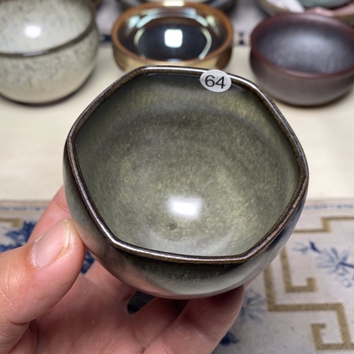 茶盏盏心茶器放漏了