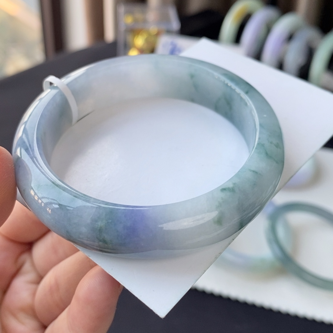 翡翠未镶嵌手镯莫奈53.6