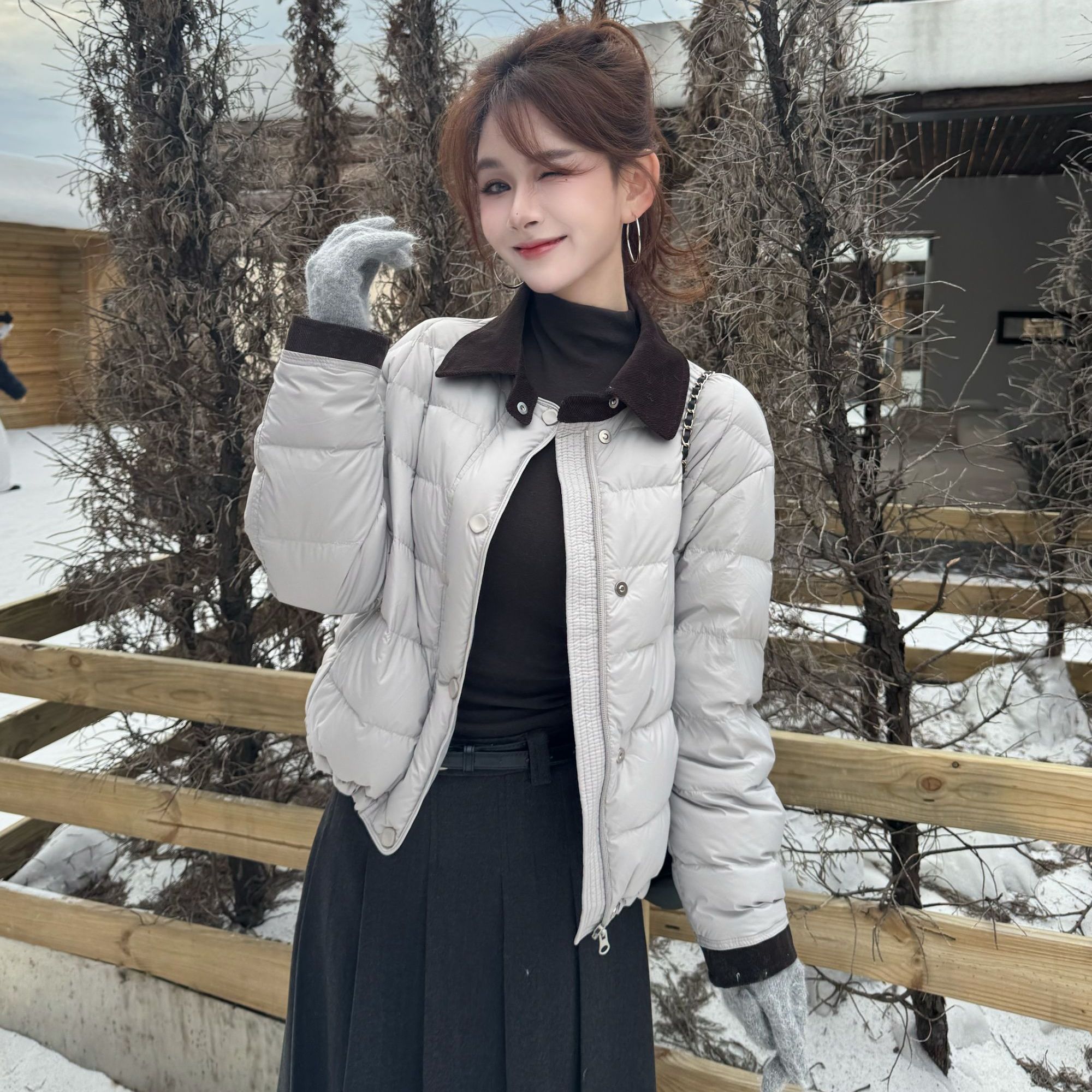 【安心绒小暖炉】轻盈保暖白鸭绒翻领短款羽绒服