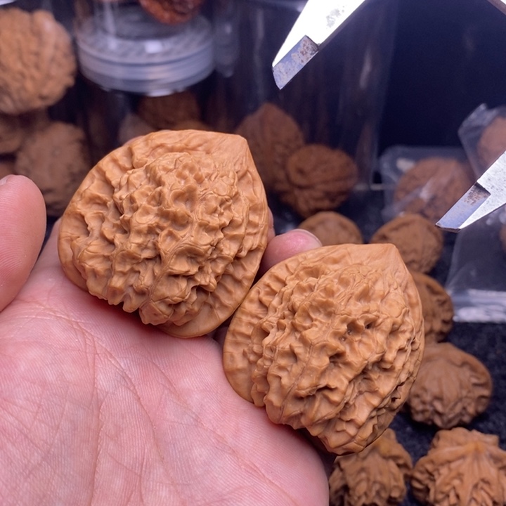 文玩核桃吊坠45官帽