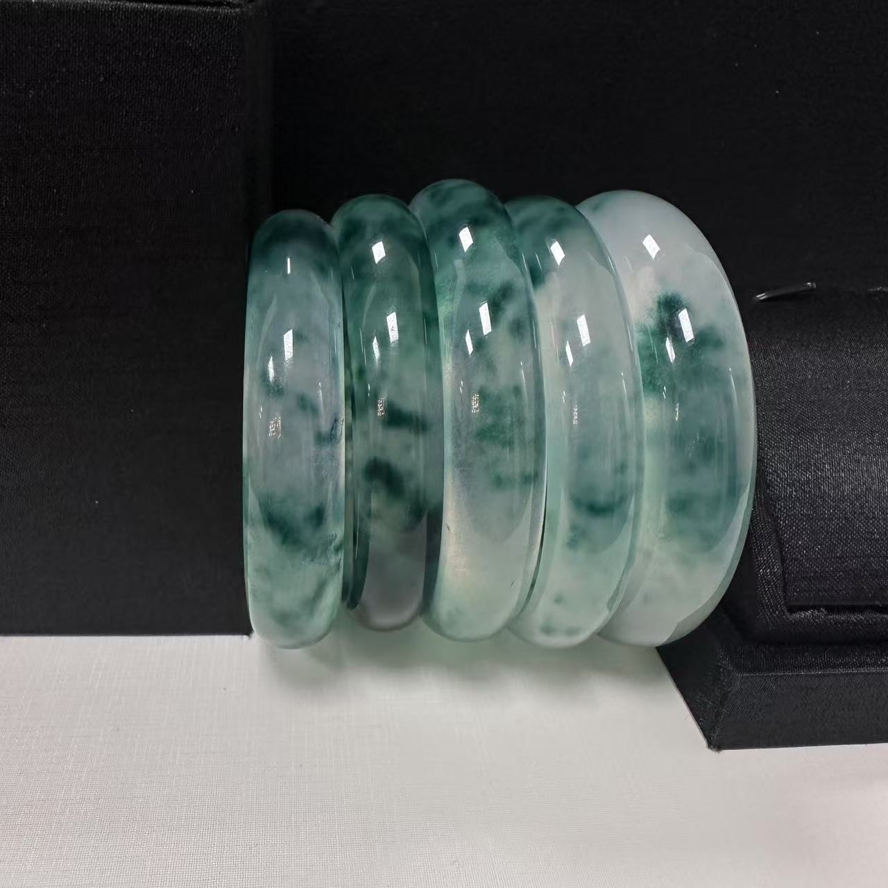 FZ8缅料A货冰飘兰花藏收手镯（多样性发其一）