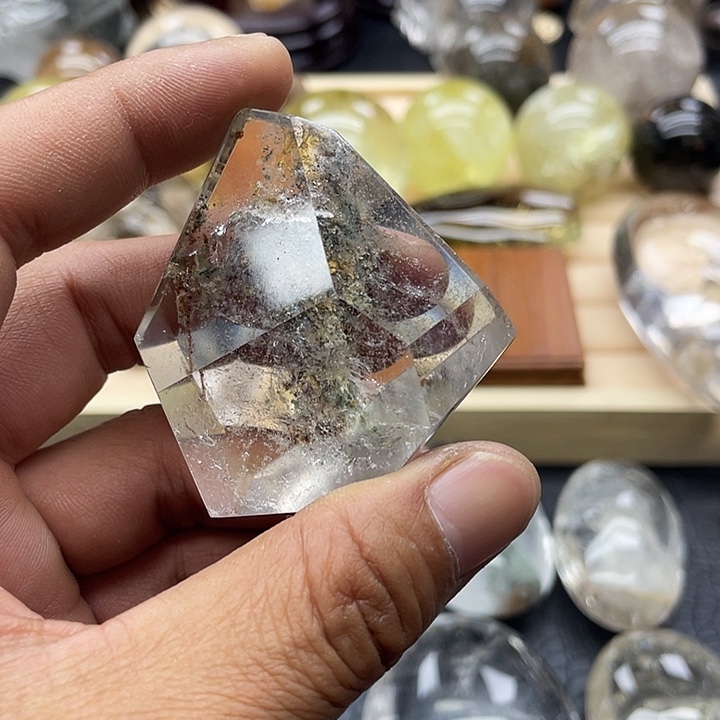 K***m水晶珠宝半成品未镶嵌176水晶